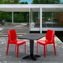 Czarny kwadratowy stolik 70x70 cm z 2 kolorowymi krzesłami Ice Aia Cechy