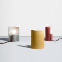 Ręcznie wykonana lampa stołowa nowoczesny minimalistyczny design Esse Środki