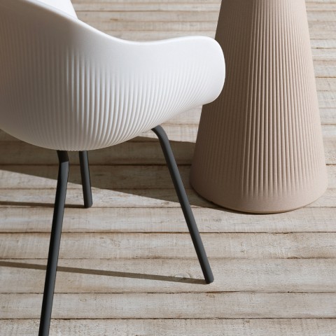 2x krzesła z polietylenu czarne metalowe nogi kuchnia design Fade C2