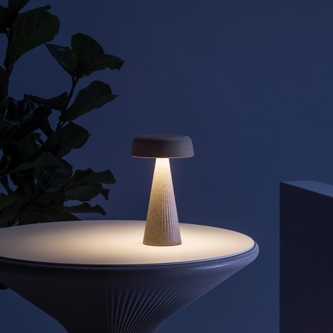 Wewnętrzna zewnętrzna bezprzewodowa lampa stołowa LED Fade Table Lamp Promocja