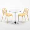 Biały okrągły stolik 70x70 cm z 2 kolorowymi krzesłami Gelateria Long Island Środki
