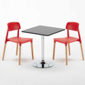 Czarny kwadratowy stolik 70x70 cm z 2 kolorowymi krzesłami Barcellona Mojito Środki