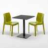 Czarny kwadratowy stolik kawowy 60x60 cm z 2 kolorowymi krzesłami Ice Licorice Środki