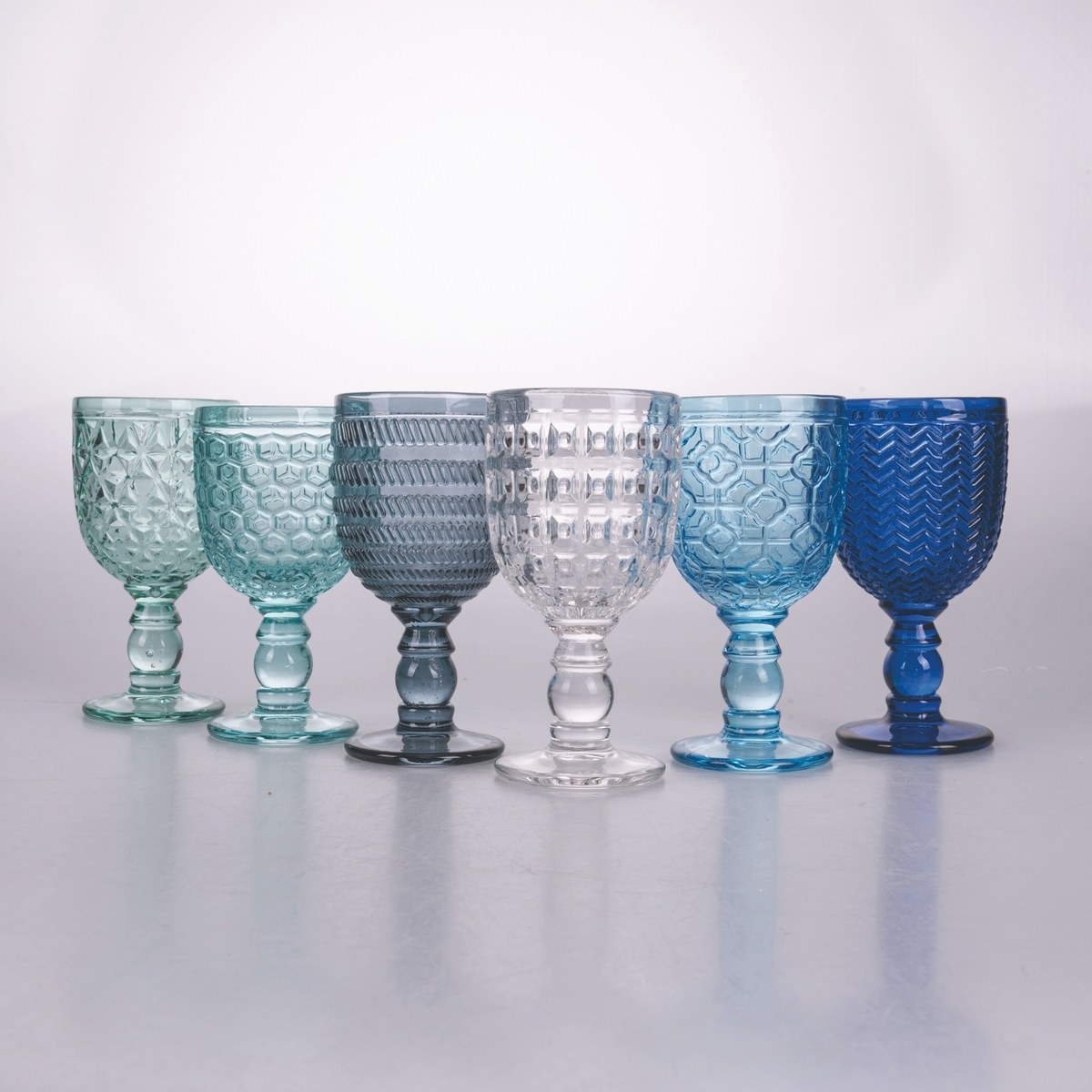 Zestaw 6 kieliszków z tłoczonego szkła 280 ml Geometrie Ocean Promocja Zestaw 6 kieliszków z tłoczonego szkła 280 ml Geometrie Ocean Promocja