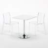 Biały kwadratowy stolik 70x70 cm z 2 kolorowymi przezroczystymi krzesłami Femme Fatale Demon Wybór