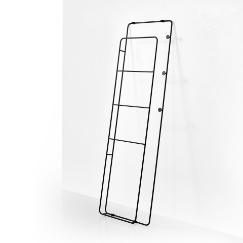 Wieszak na ubrania drabina czarna nowoczesny design Ukon Promocja