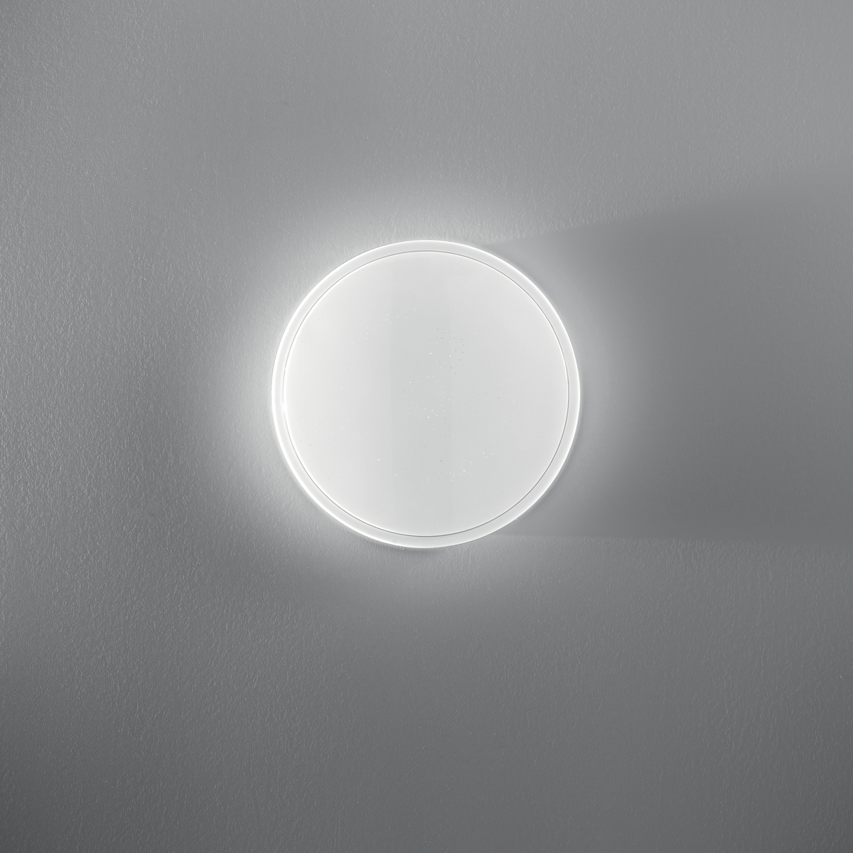 Plafon LED smart ściemnialny Wi-Fi biały 40 cm Ego Promocja Plafon LED smart ściemnialny Wi-Fi biały 40 cm Ego Promocja