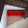 Ławka w kształcie napisu AMORE Slide Amore 