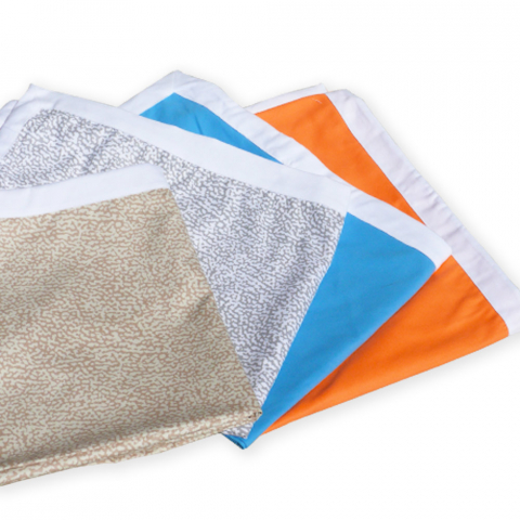 Ręcznik plażowy z mikrofibry z kolorowymi kieszonkami Promocja