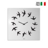 Kwadratowy zegar ścienny 50x50cm minimalistyczny design jaskółki Flock Oferta